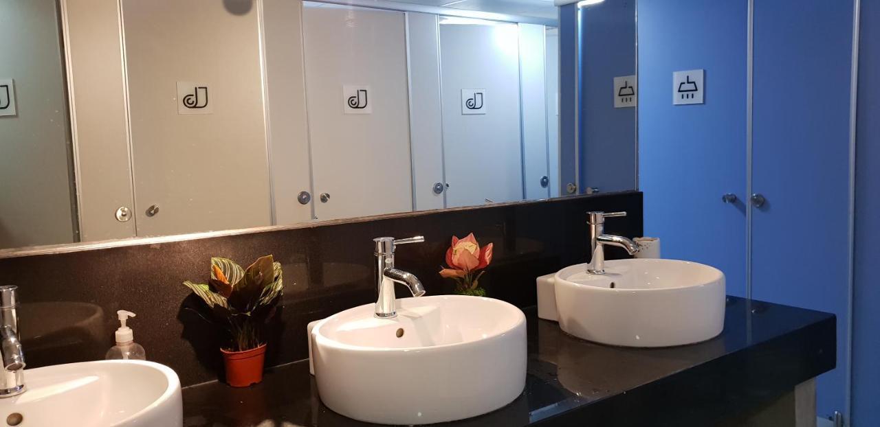 Reddoorz Hostel Near St. Joseph'S Cathedral Ανόι Εξωτερικό φωτογραφία